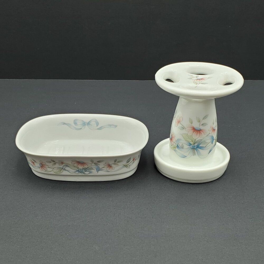 Princess House Heritage Floral Ribbon Toothbrush Holder Soap Dish Bathroom Set